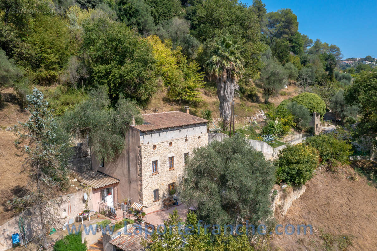 Maison à CAGNES-SUR-MER