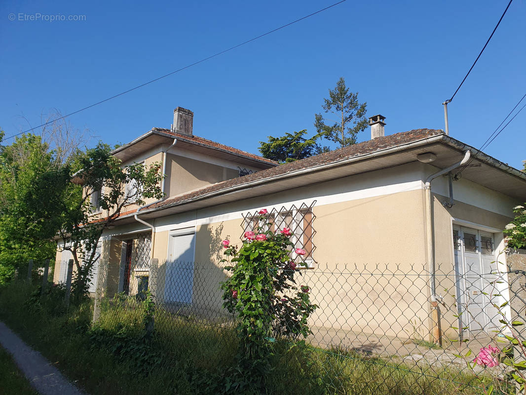 Maison à MONTPON-MENESTEROL