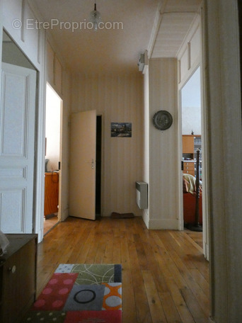 Appartement à TENAY