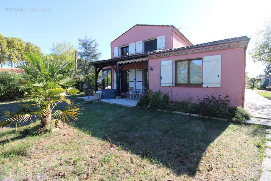 Maison à GRANGES-SUR-LOT