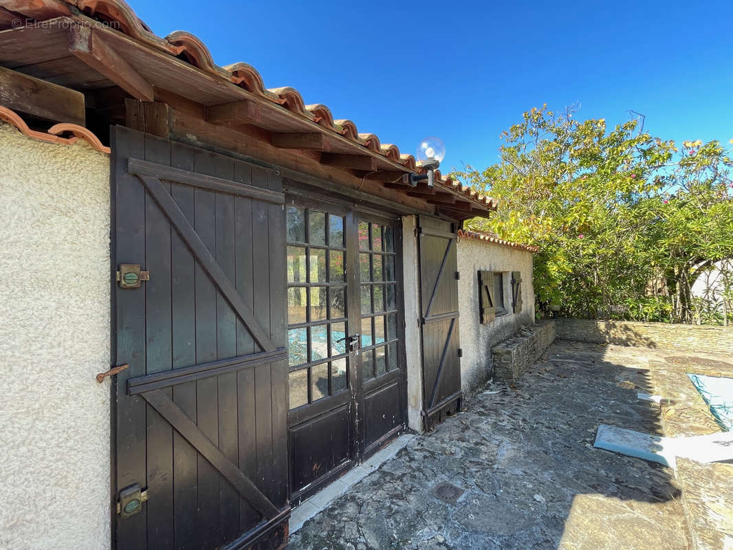 Maison à SIX-FOURS-LES-PLAGES