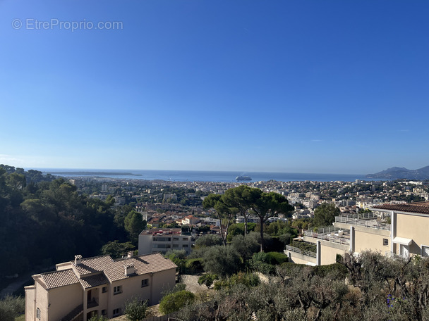 Appartement à LE CANNET