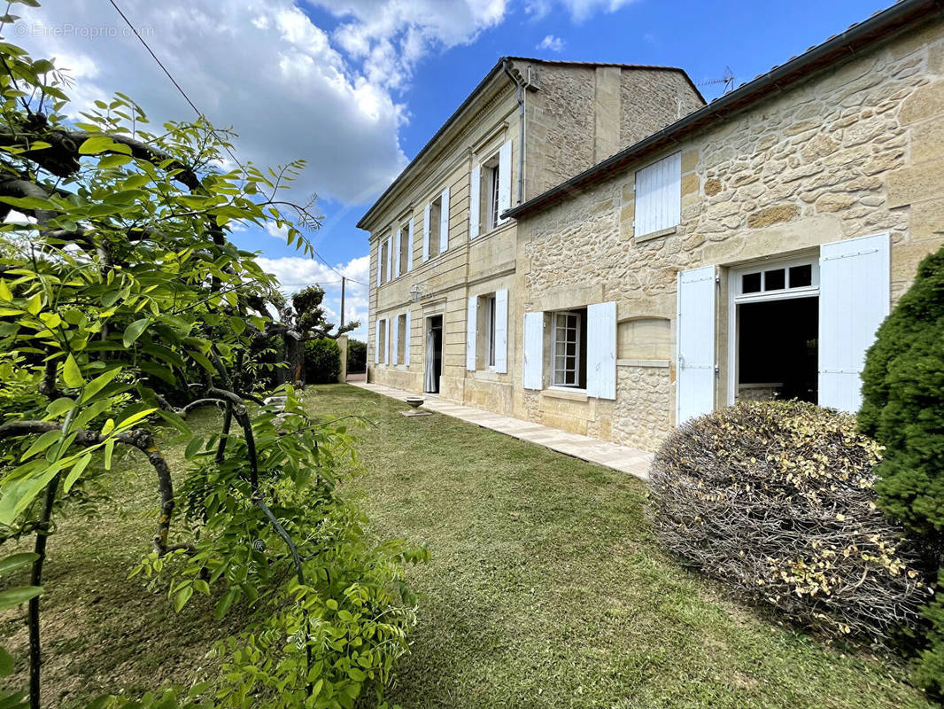 Maison à RAUZAN