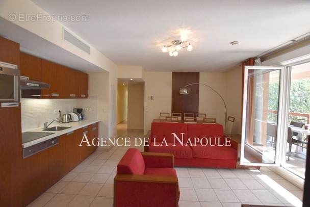 Appartement à MANDELIEU-LA-NAPOULE