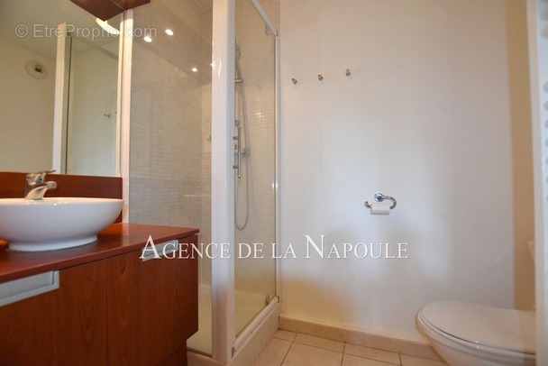 Appartement à MANDELIEU-LA-NAPOULE