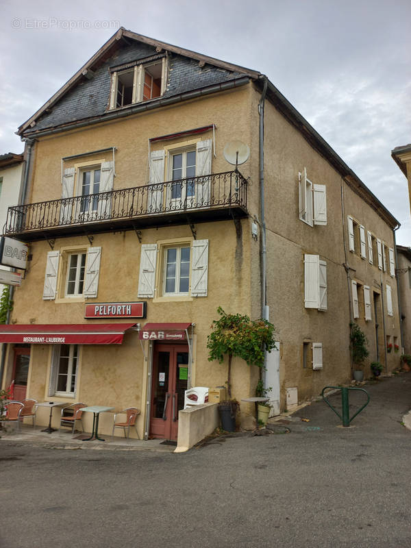 Maison à MONTESQUIOU