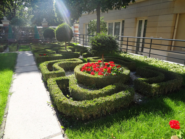 Appartement à ISSY-LES-MOULINEAUX