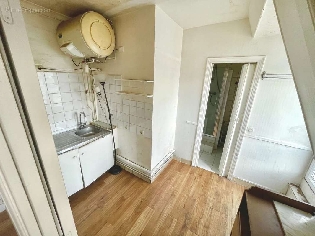 Appartement à PARIS-10E