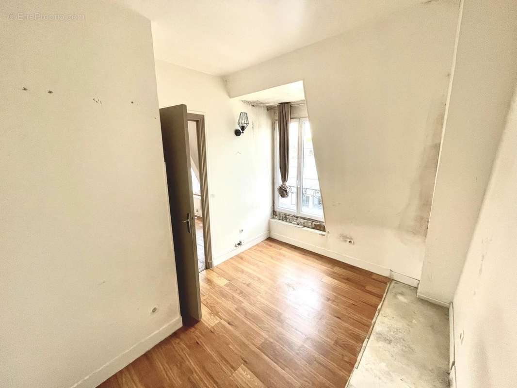 Appartement à PARIS-10E