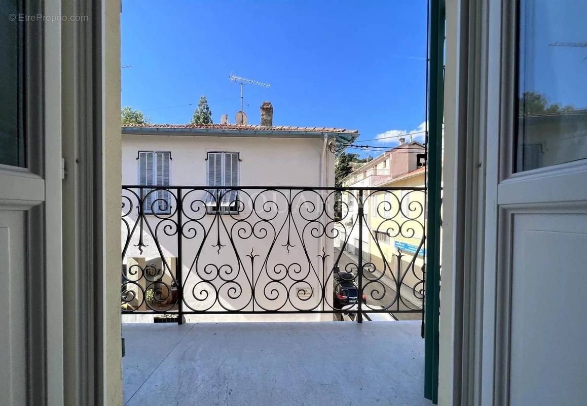 Appartement à MENTON