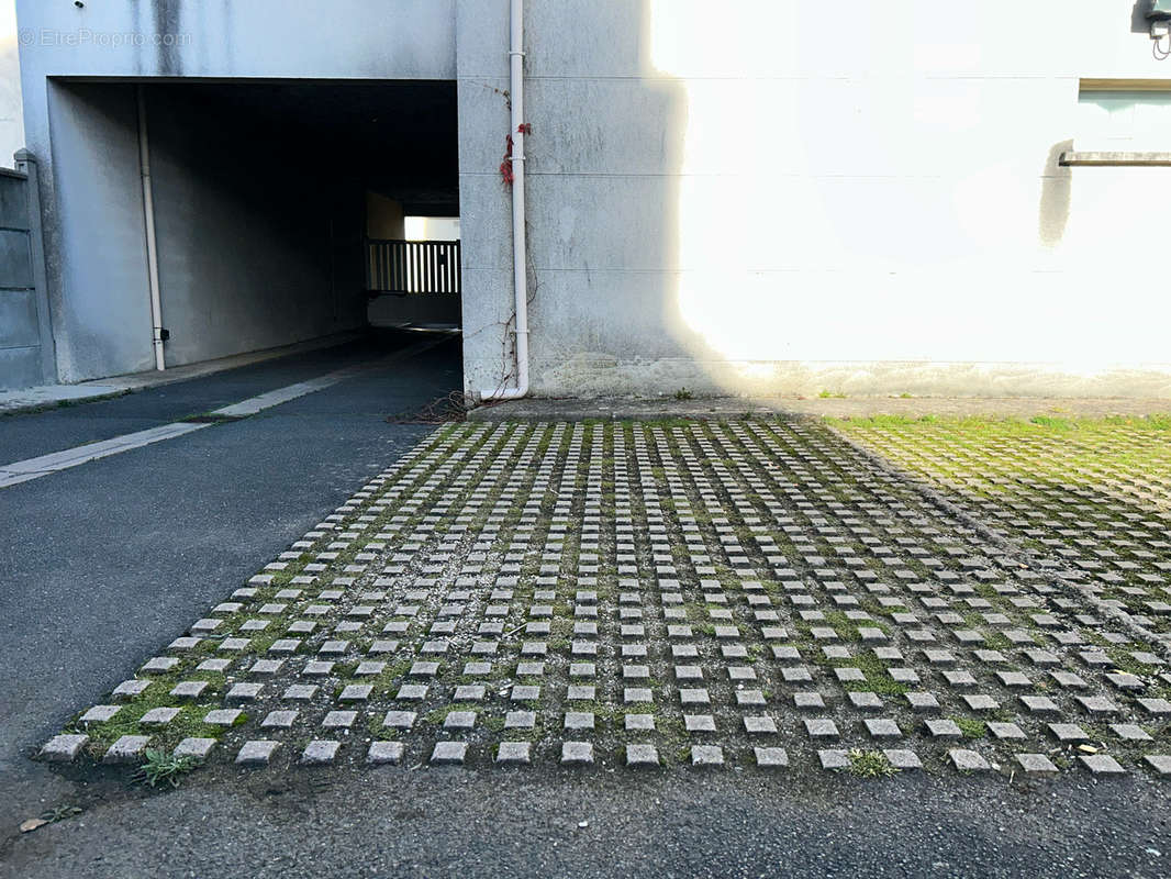 Parking à SAVIGNY-SUR-ORGE