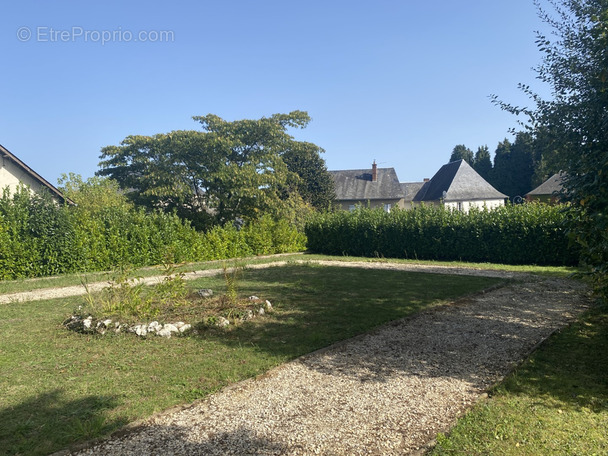 Maison à ARNAC-POMPADOUR