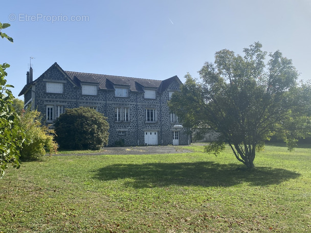 Maison à ARNAC-POMPADOUR