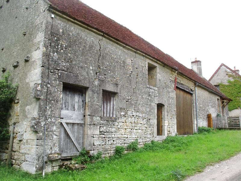 Maison à PREMERY