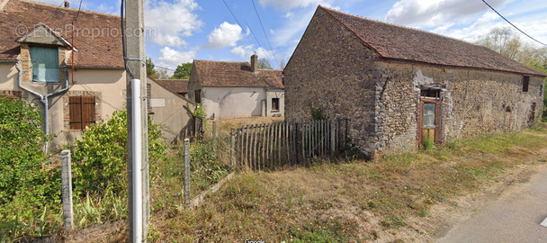 Maison à EGREVILLE