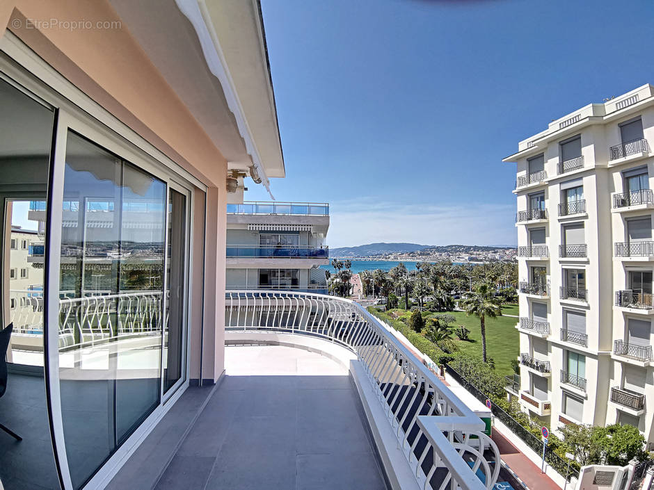 Appartement à CANNES