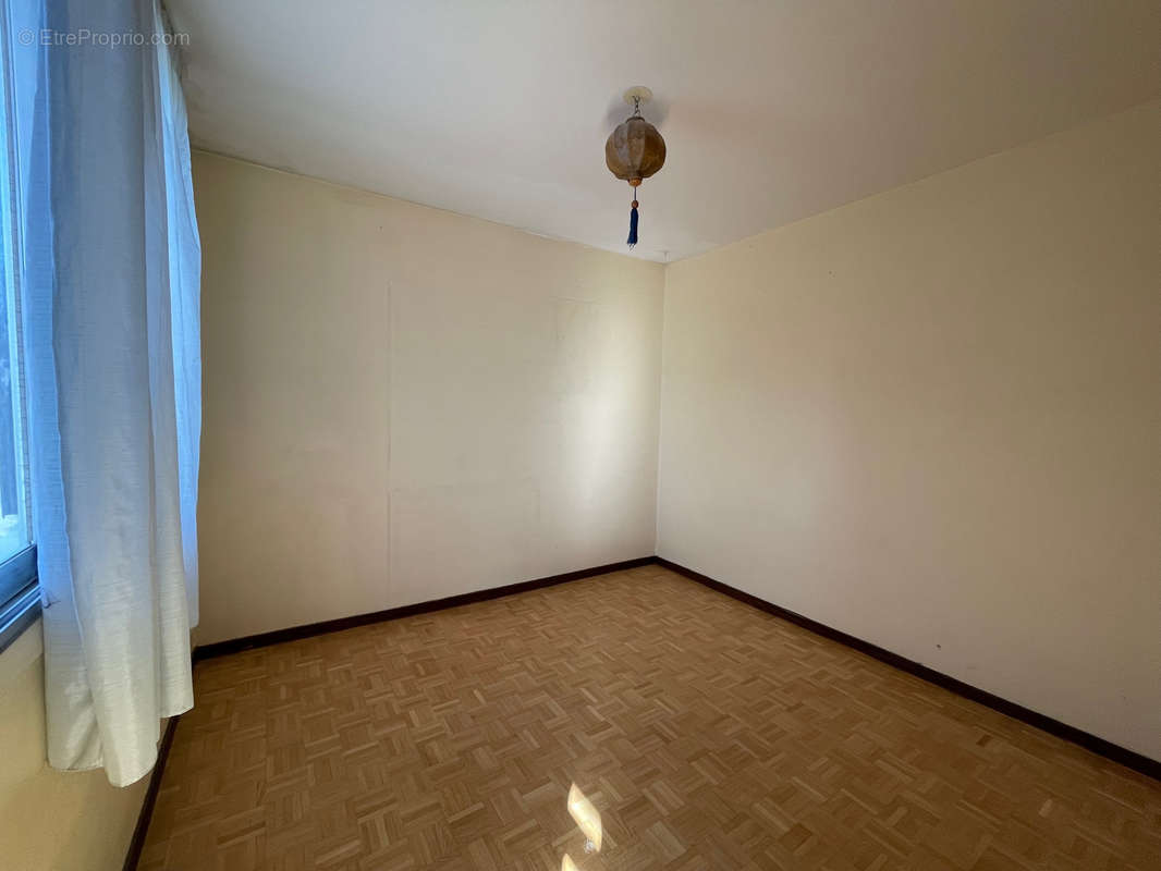 Appartement à MARSEILLE-9E