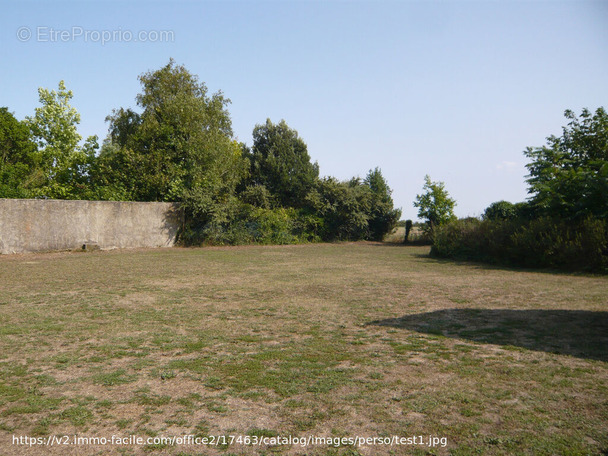 Terrain à DOMPIERRE-SUR-MER