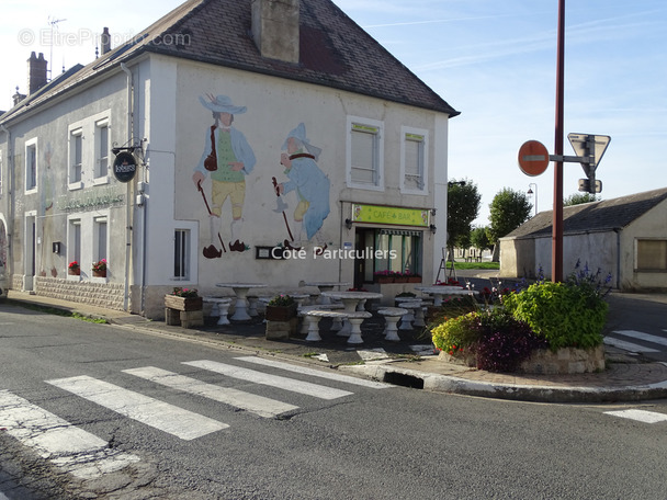 Maison à LIGNIERES