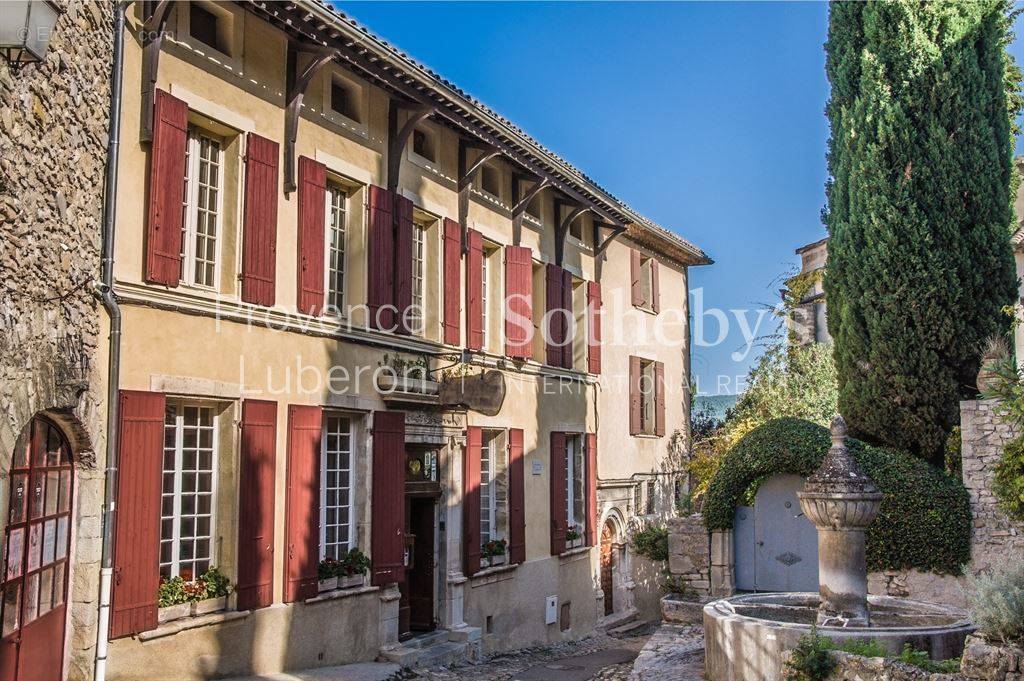 Maison à VAISON-LA-ROMAINE