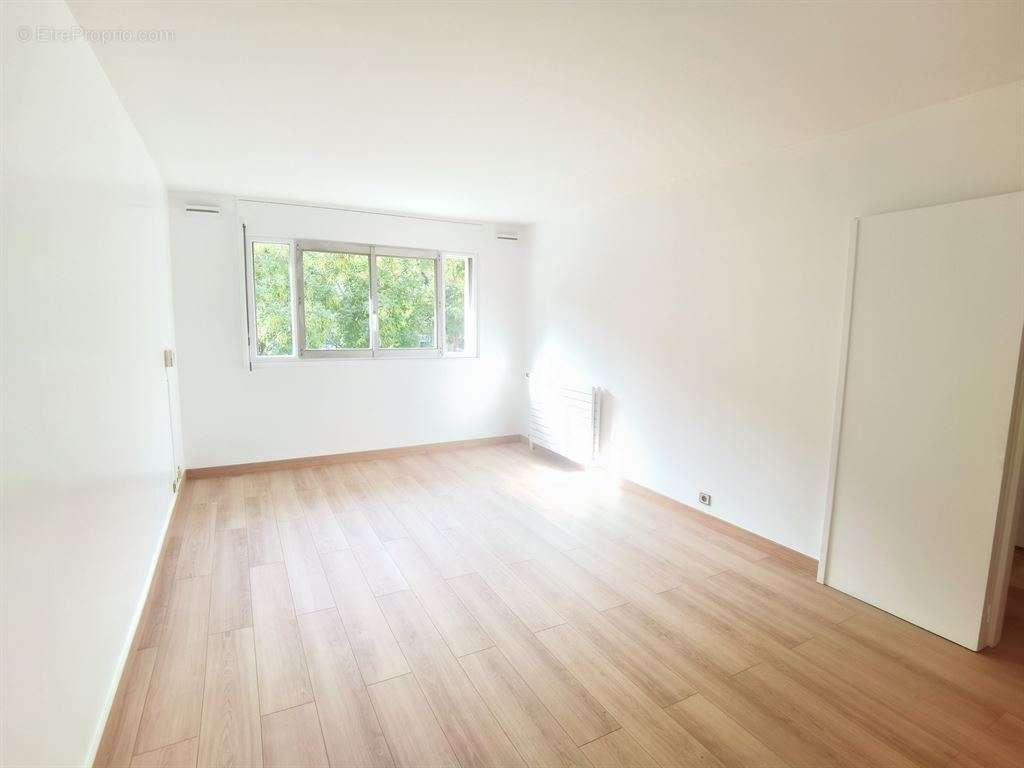 Appartement à PARIS-19E