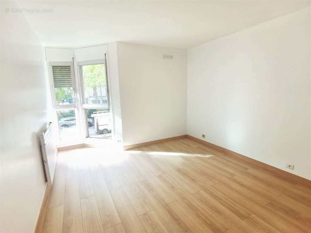 Appartement à PARIS-19E