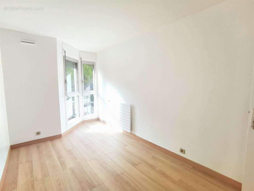 Appartement à PARIS-19E