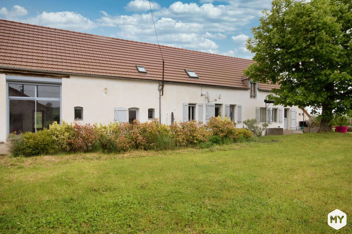 Maison à SAINT-ELOY-LES-MINES