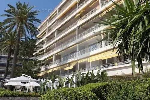 Appartement à ROQUEBRUNE-CAP-MARTIN