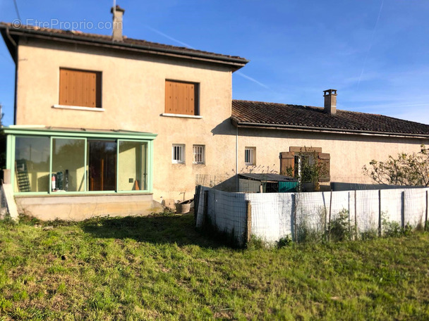 Maison à SAINT-CYR-SUR-MENTHON