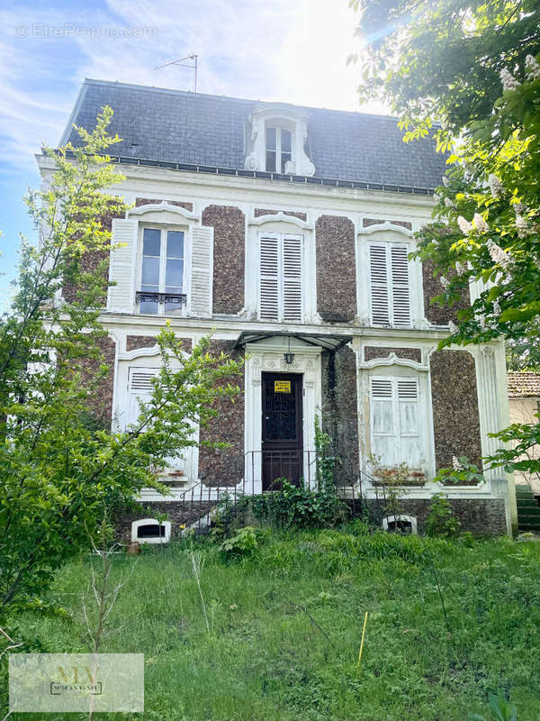 Maison à BRY-SUR-MARNE