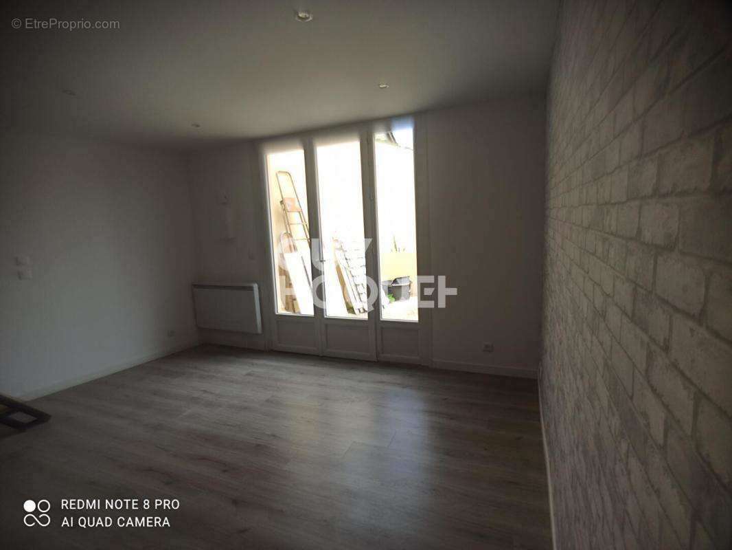 Appartement à LONGUEIL-SAINTE-MARIE