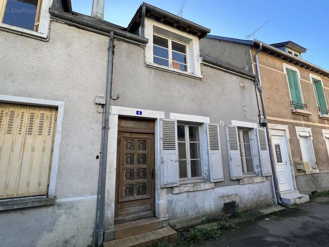 Maison à CHATEAUNEUF-SUR-CHER