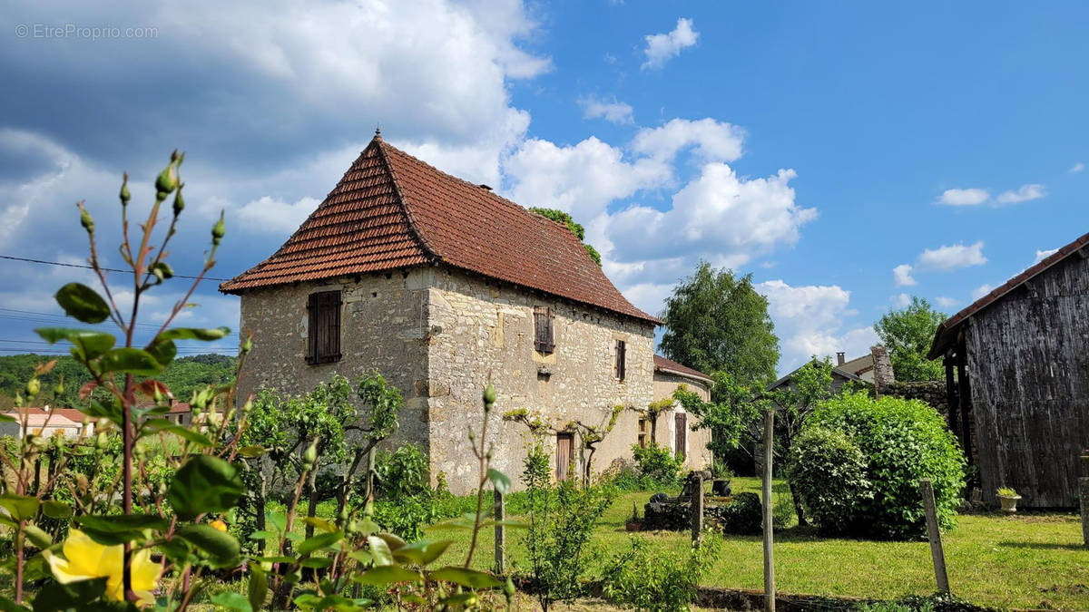 Maison à PRAYSSAC