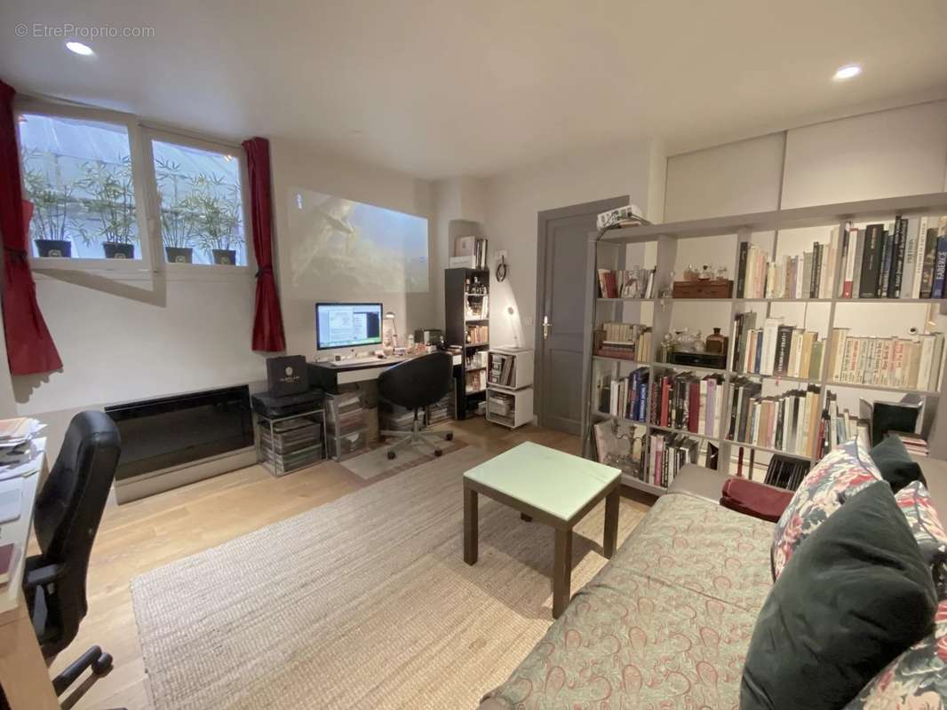 Appartement à PARIS-6E