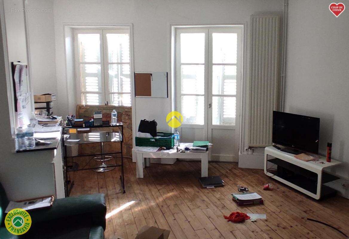 Appartement à BOURBON-L&#039;ARCHAMBAULT