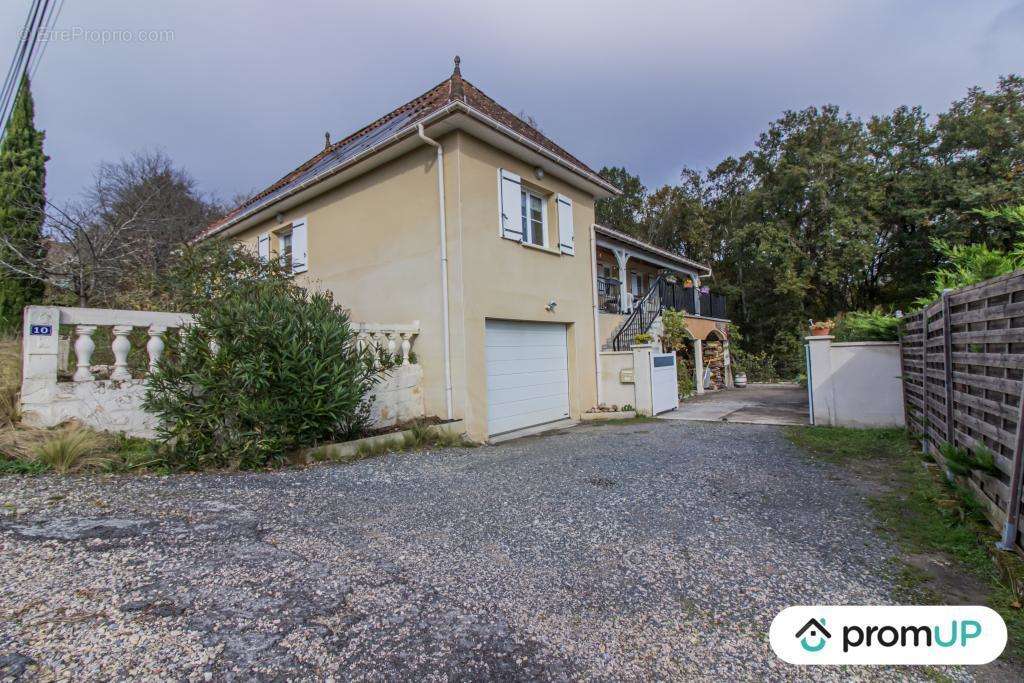 Maison à TERRASSON-LAVILLEDIEU