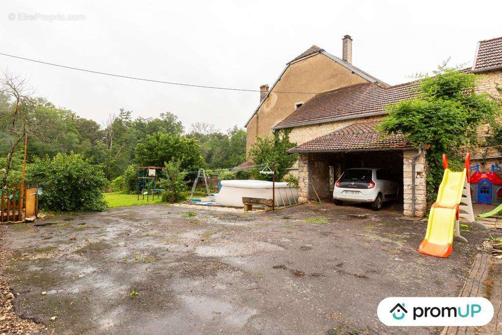 Maison à SOING-CUBRY-CHARENTENAY