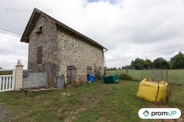 Maison à LA MEYZE