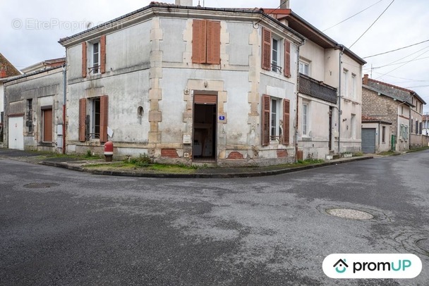 Maison à REVIGNY-SUR-ORNAIN