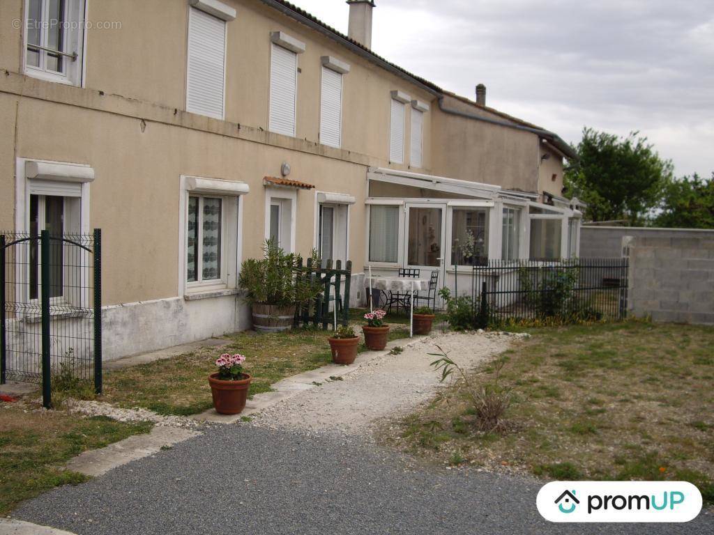 Maison à CHATEAUBERNARD