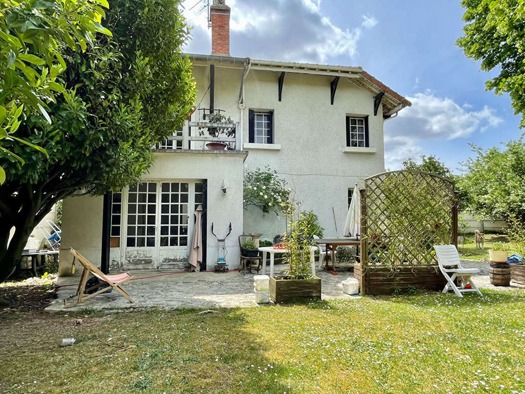 Maison à SAINT-LEU-LA-FORET