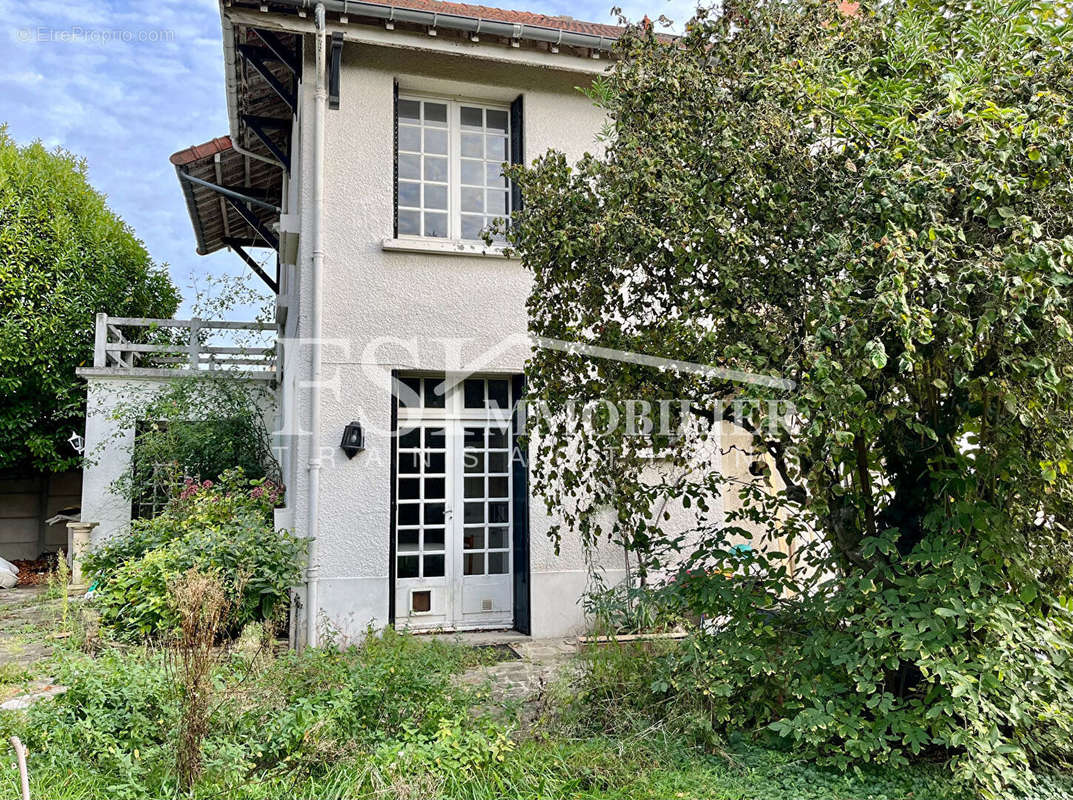 Maison à SAINT-LEU-LA-FORET