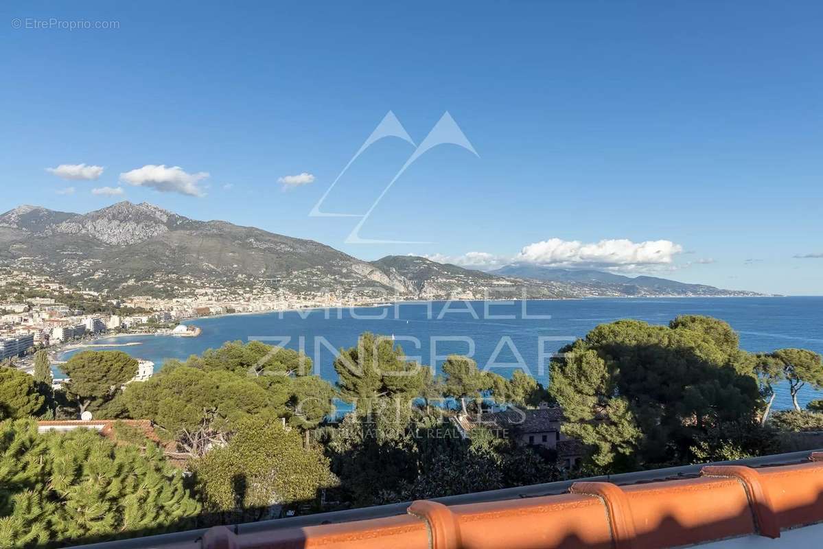 Appartement à ROQUEBRUNE-CAP-MARTIN