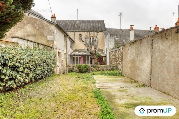 Maison à LIGNIERES