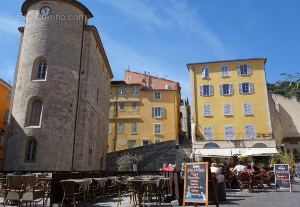 Appartement à HYERES