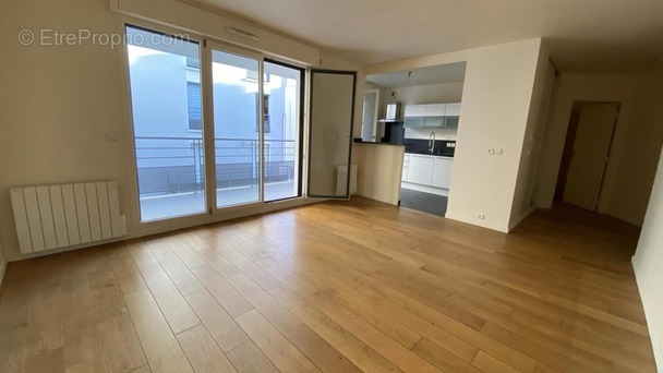 Appartement à PARIS-20E