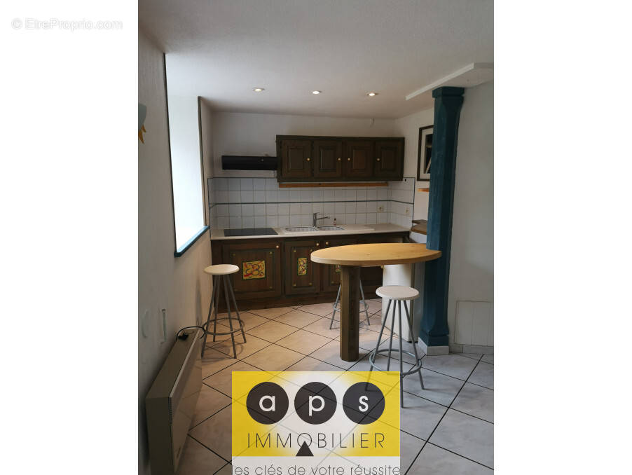 Appartement à SALINS-LES-BAINS