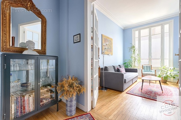 Appartement à PARIS-20E