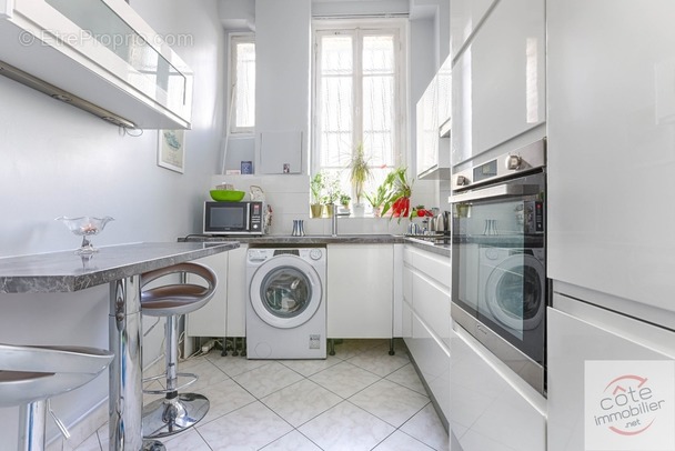 Appartement à PARIS-20E